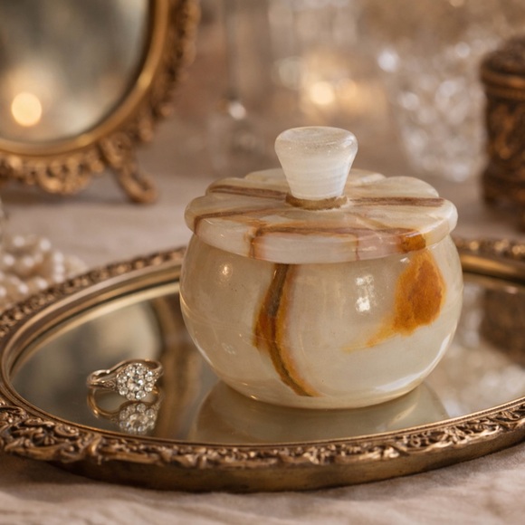 Vintage Mini Onyx Marble Trinket Box with Lid | Small Stone Jewelry Keepsake Jar - Picture 2 of 6